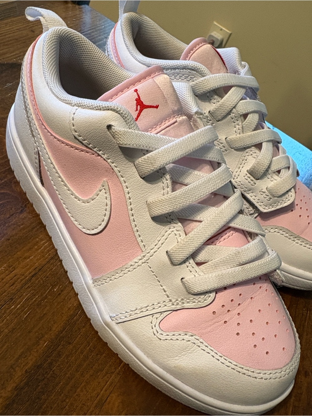 Kids Nike Air Jordan 1 Low ALT PS Pink and White